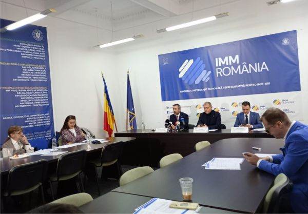 IMM România acuză: Majorarea salariului minim - troc politic pe spatele antreprenorilor